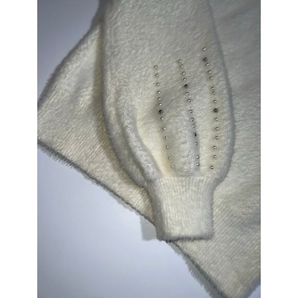 Philosophy women’s super soft with pearl beads on sleeves sweater - Picture 5 of 13